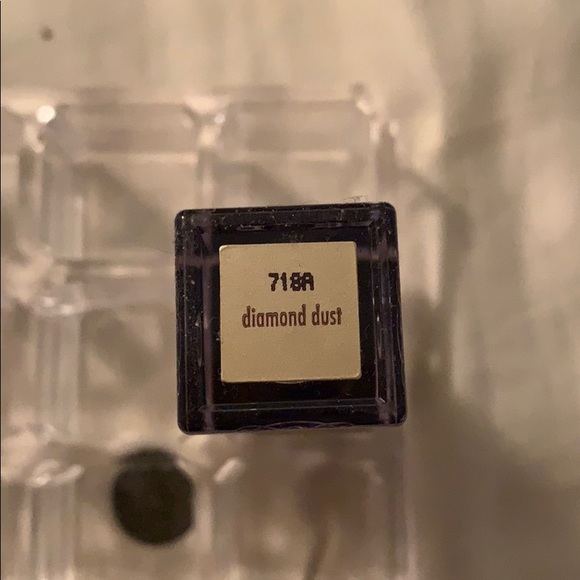 Stila Glitter and Glow Diamond Dust - Picture 2 of 2